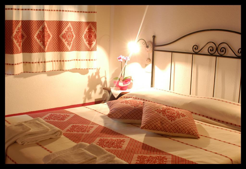 S'ozzastru Country house *