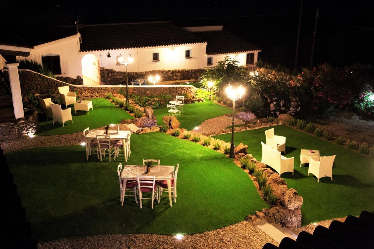 S'ozzastru Country house *